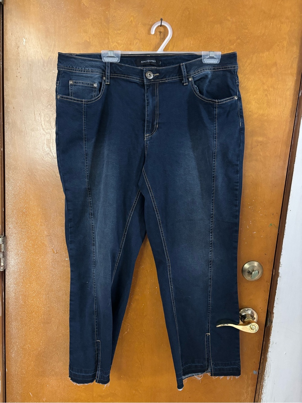 Ashley Stewart cropped jeans size 16